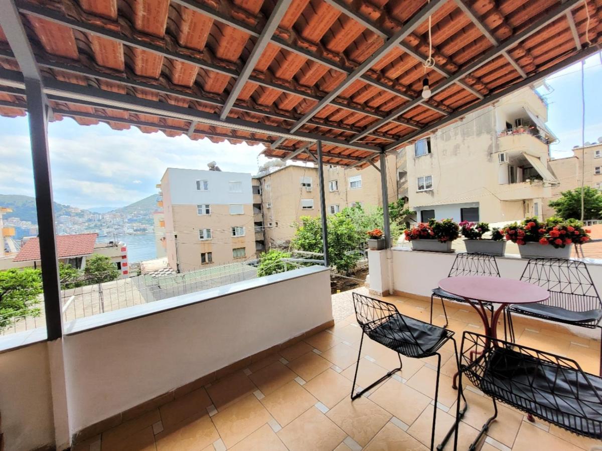 Loi Apartment Sarandë Buitenkant foto