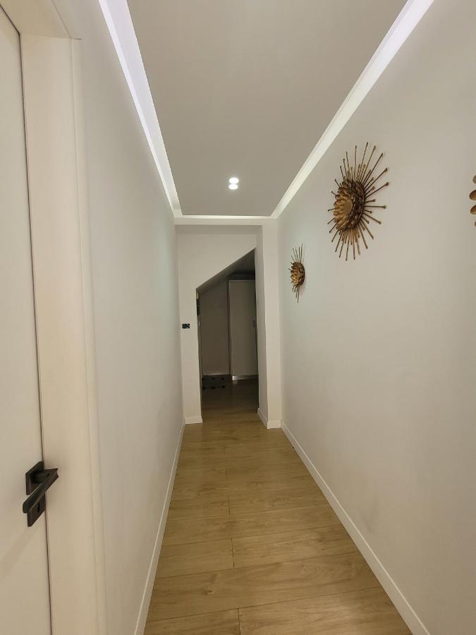 Loi Apartment Sarandë Buitenkant foto