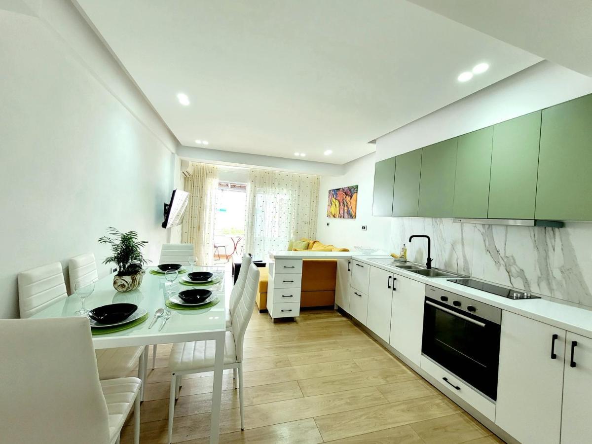 Loi Apartment Sarandë Buitenkant foto