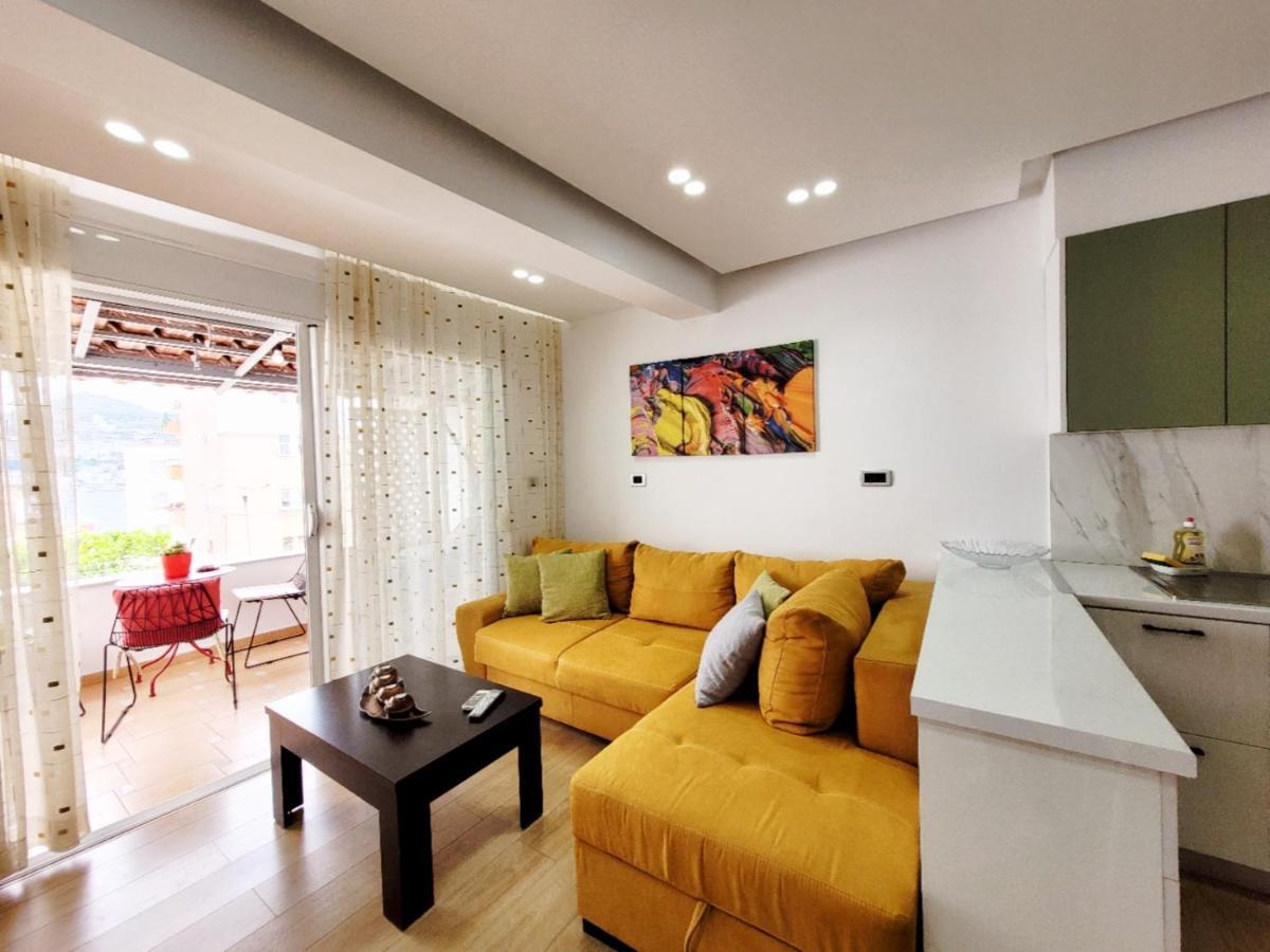 Loi Apartment Sarandë Buitenkant foto